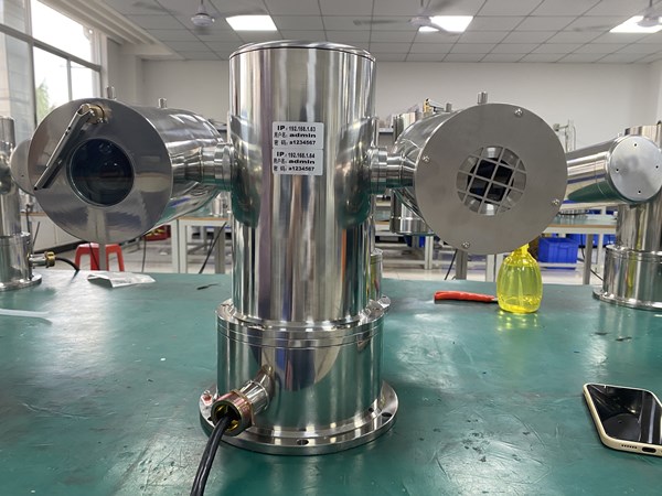 測溫型熱成像雙光譜防爆一體化云臺(tái)攝像